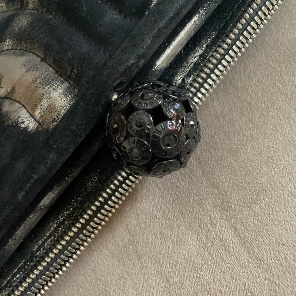 Henri Bendel - image 6